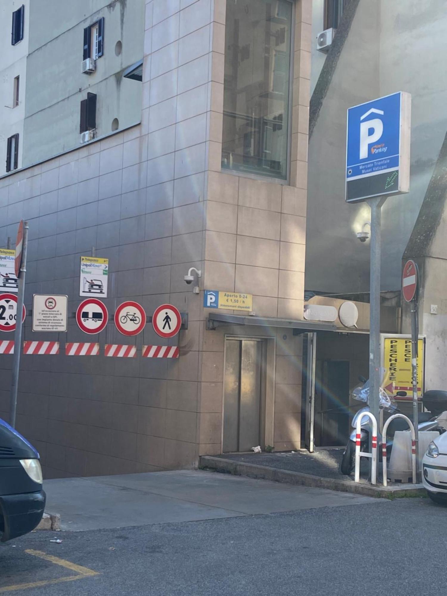 Dimora Del Papa * Rom